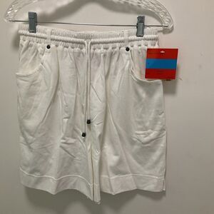 Liz Claiborne Shorts White  NWT pull On Knit Size Large Grandma Core